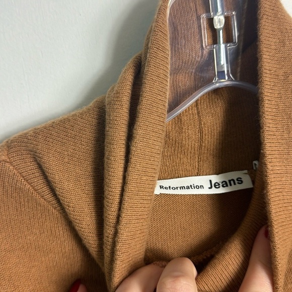 Reformation Aspen Turtleneck Sweater Dress Butterscotch Brown Size Small Fall - Picture 9 of 12